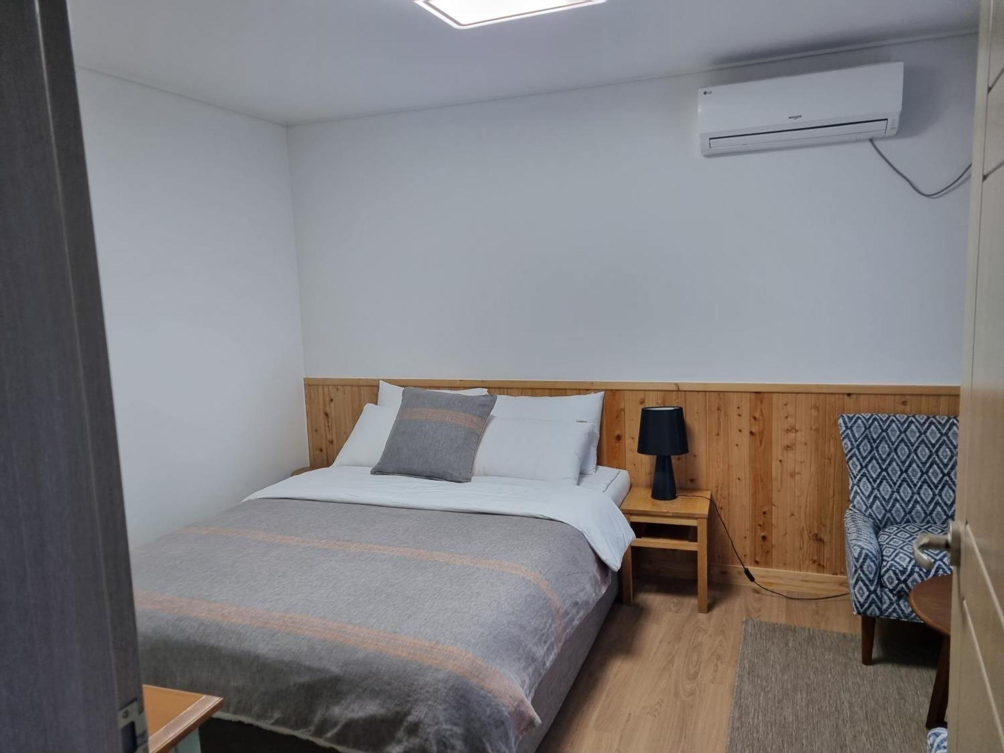 济州阿莫赛度假屋 西归浦市 外观 照片